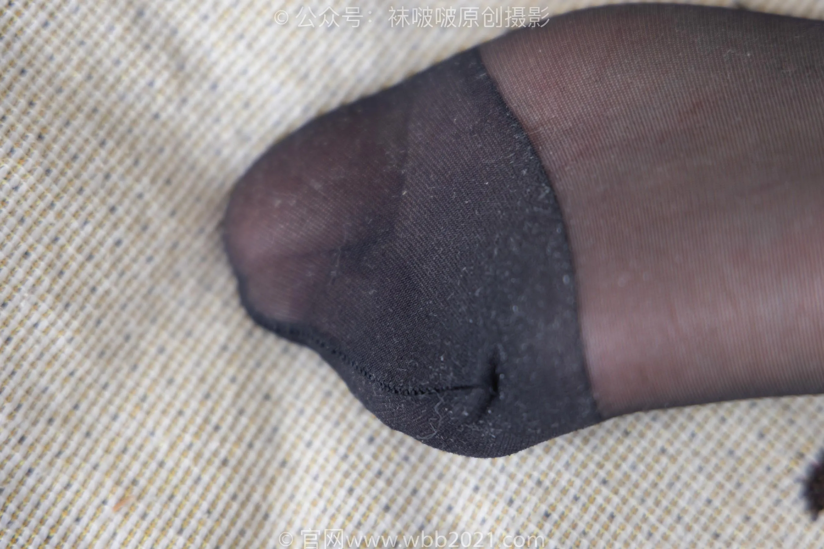 [BoBoSocks袜啵啵]NO.233 小甜豆-板鞋、黑丝 [89P]插图3